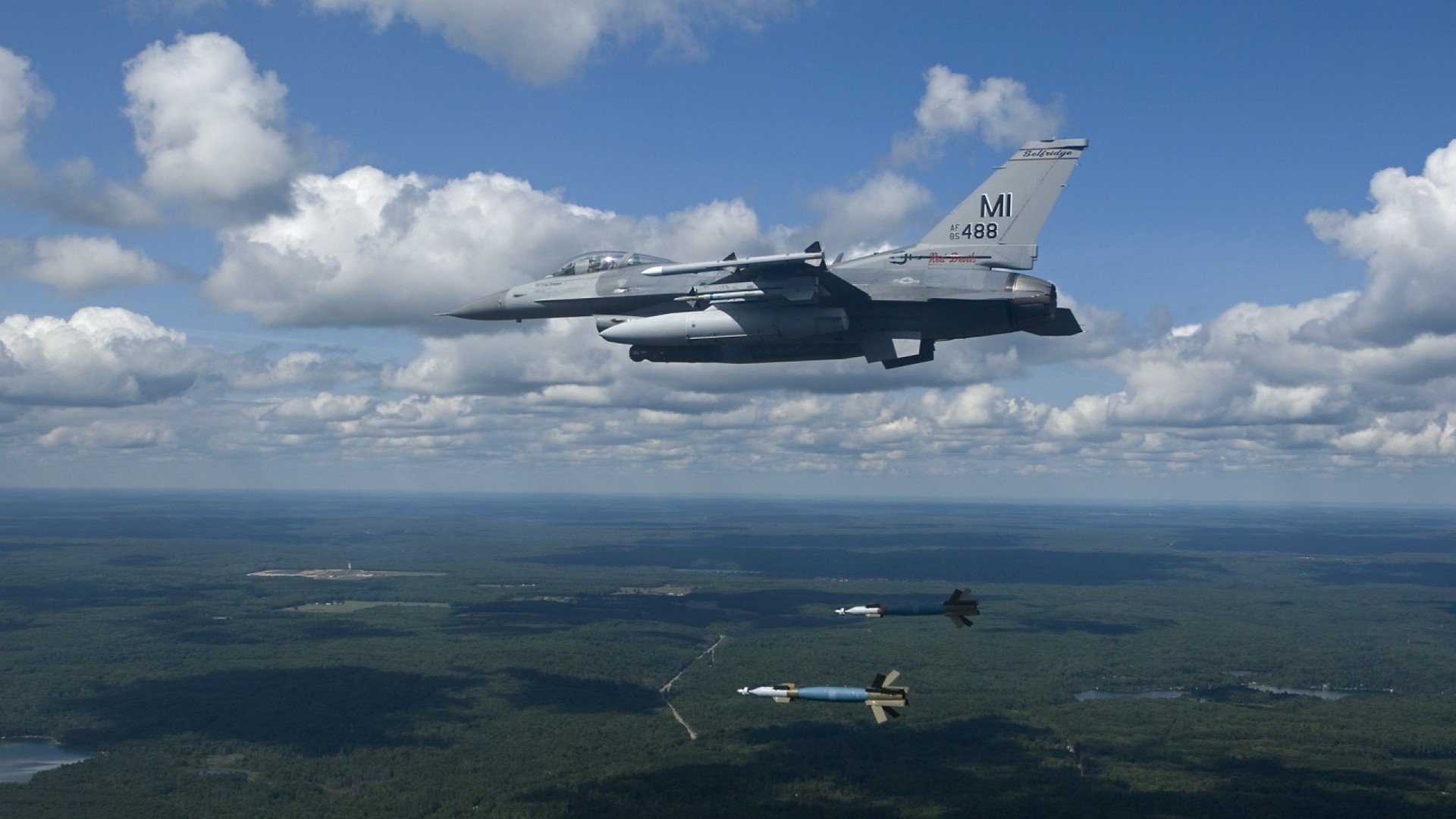 爱游戏正版-世界划手会师成都,共绘湖上竞技图